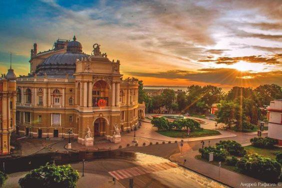 Rose D'Opera Hotel Odesa Exterior photo